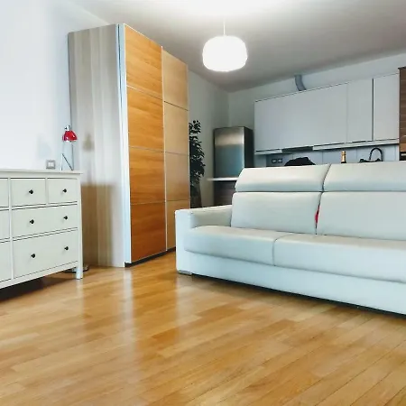Studio Milanofiori 2000 דירה אסאגו